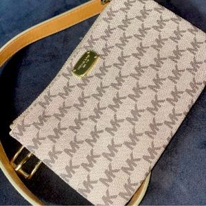 Michael Kors Belt Bag